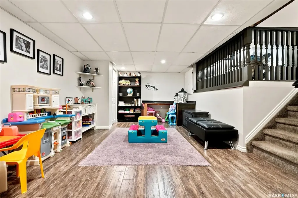 559 Delaronde Road Saskatoon SK S7J 4A7
