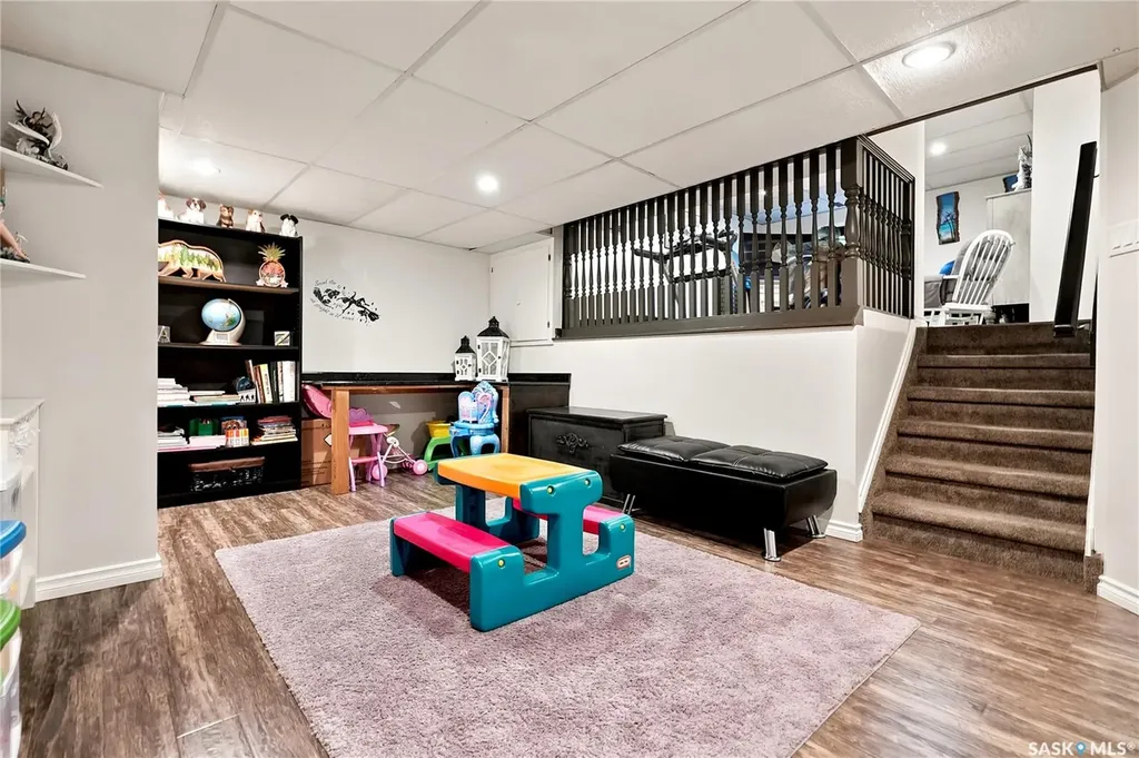 559 Delaronde Road Saskatoon SK S7J 4A7
