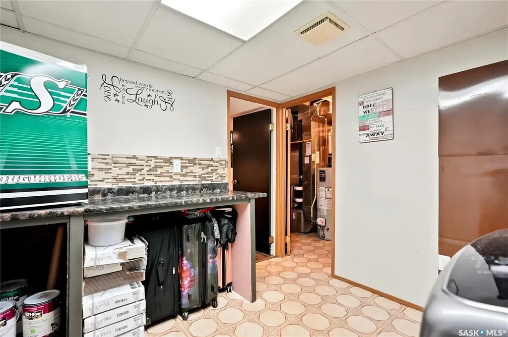 559 Delaronde Road Saskatoon SK S7J 4A7