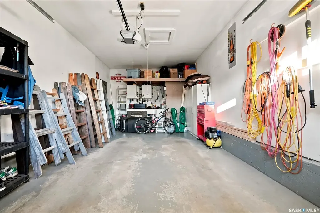 559 Delaronde Road Saskatoon SK S7J 4A7