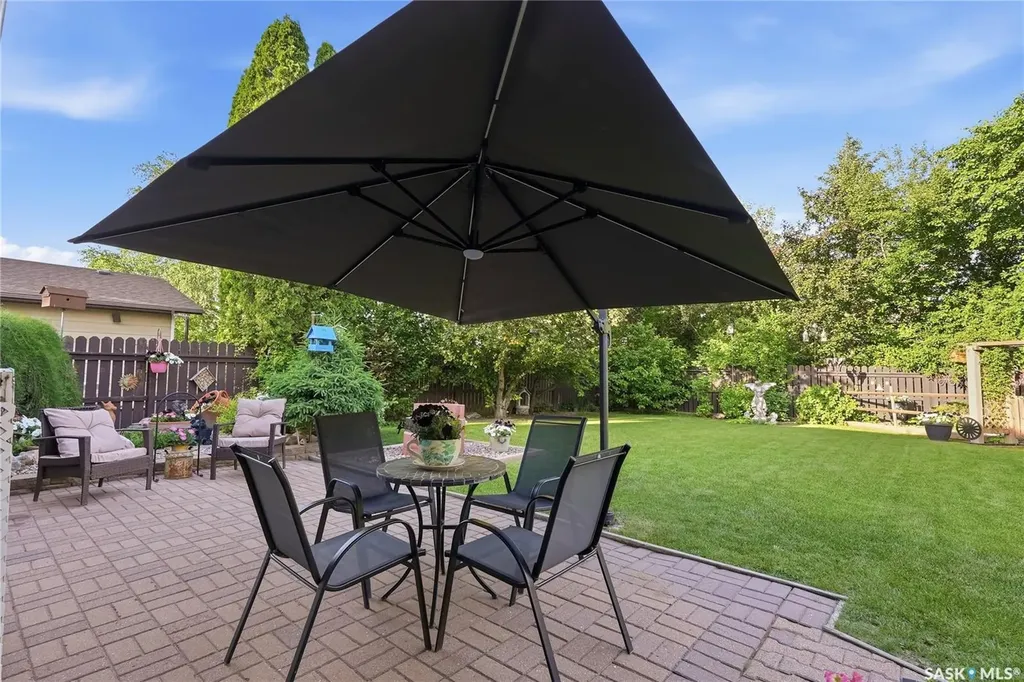 559 Delaronde Road Saskatoon SK S7J 4A7