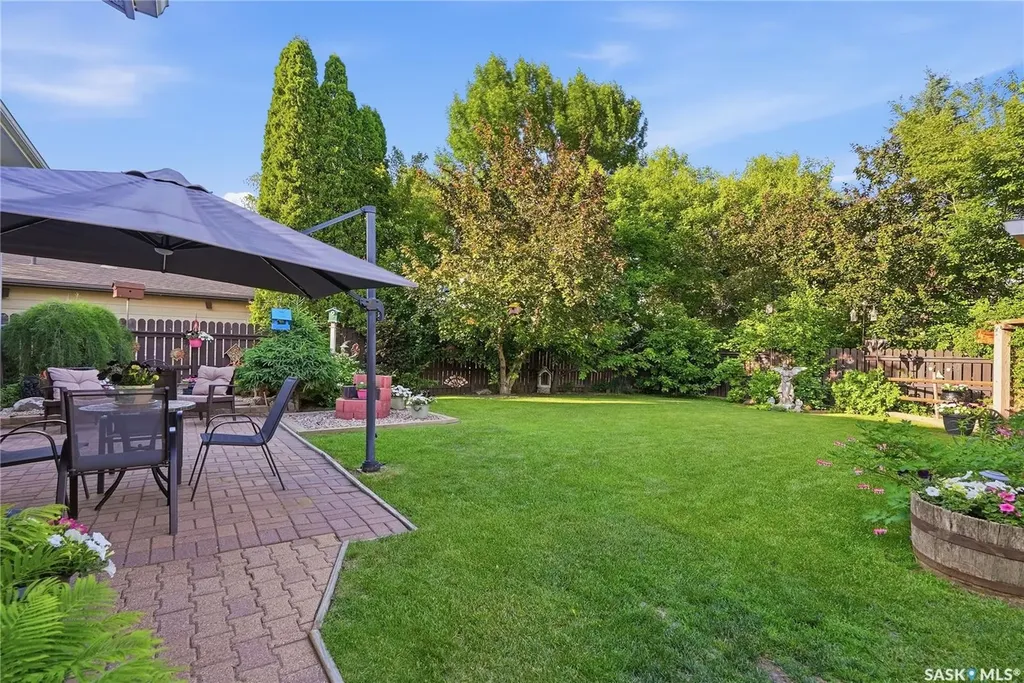 559 Delaronde Road Saskatoon SK S7J 4A7