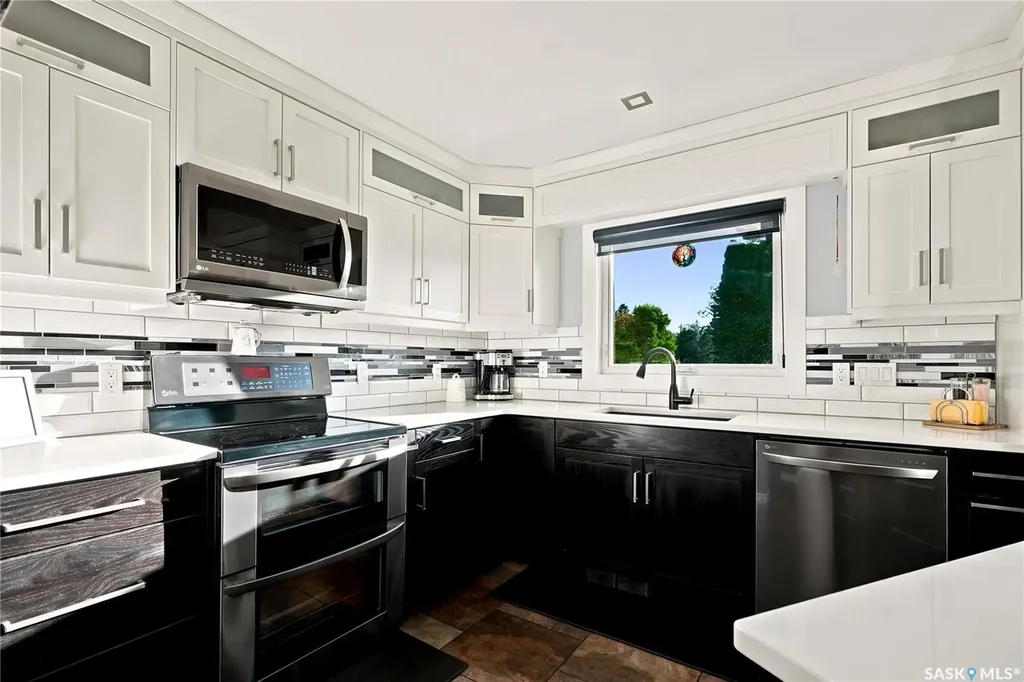 559 Delaronde Road Saskatoon SK S7J 4A7