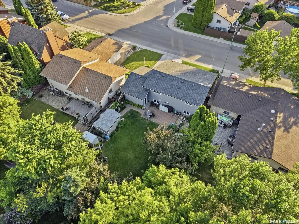 559 Delaronde Road Saskatoon SK S7J 4A7