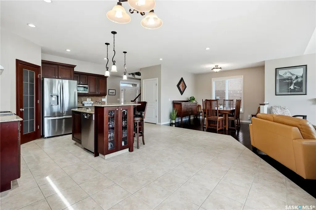 6178 Wascana Court Way Regina SK S4V 3E8