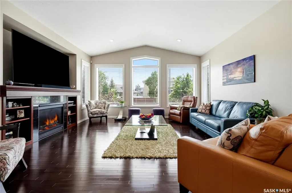 6178 Wascana Court Way Regina SK S4V 3E8