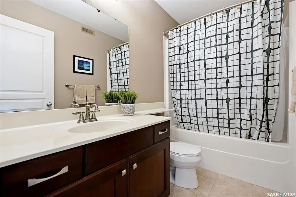 6178 Wascana Court Way Regina SK S4V 3E8