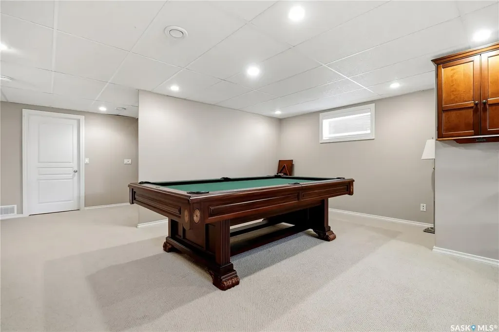 6178 Wascana Court Way Regina SK S4V 3E8