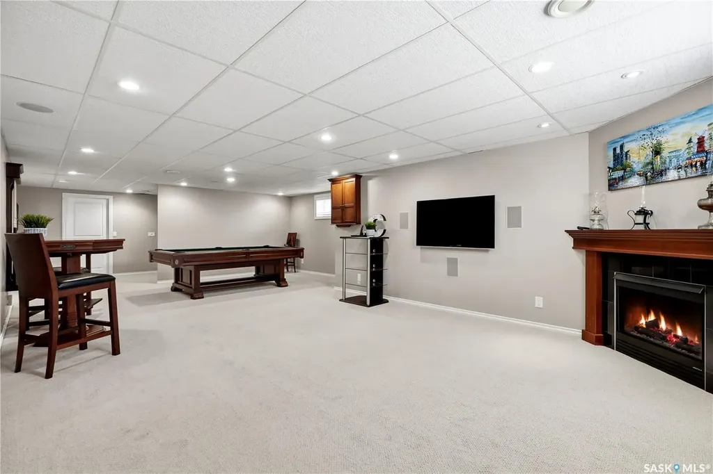 6178 Wascana Court Way Regina SK S4V 3E8