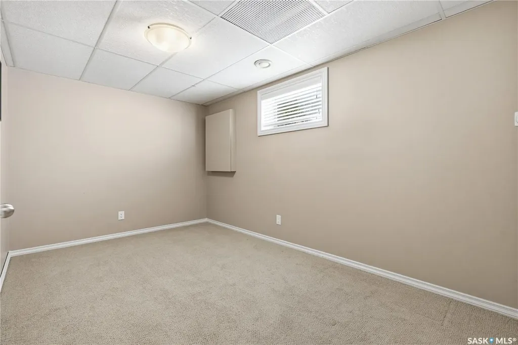 6178 Wascana Court Way Regina SK S4V 3E8