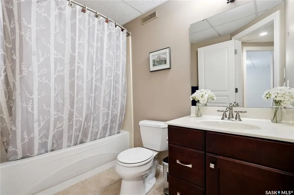 6178 Wascana Court Way Regina SK S4V 3E8