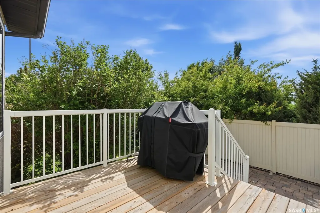 6178 Wascana Court Way Regina SK S4V 3E8