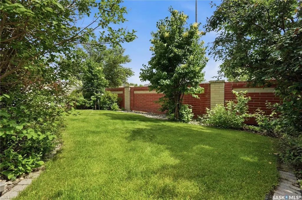 6178 Wascana Court Way Regina SK S4V 3E8