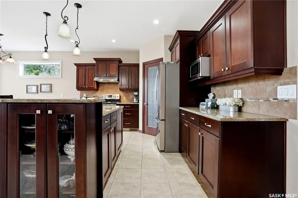 6178 Wascana Court Way Regina SK S4V 3E8