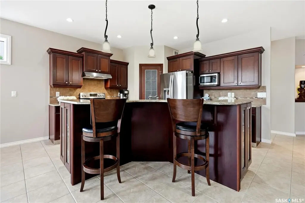 6178 Wascana Court Way Regina SK S4V 3E8