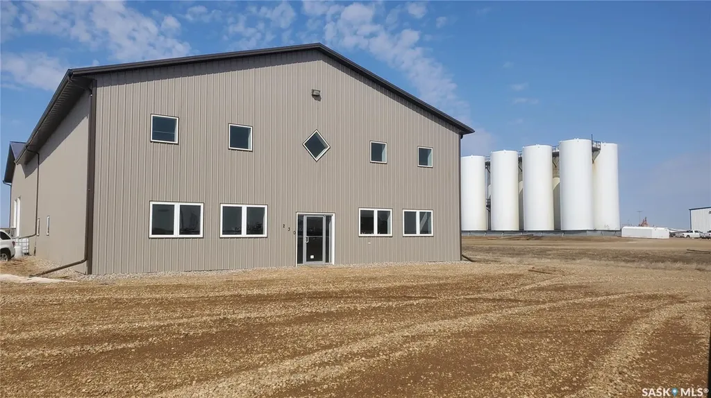 230 Pierce Drive Weyburn Rm No. 67 SK S4H 2J8