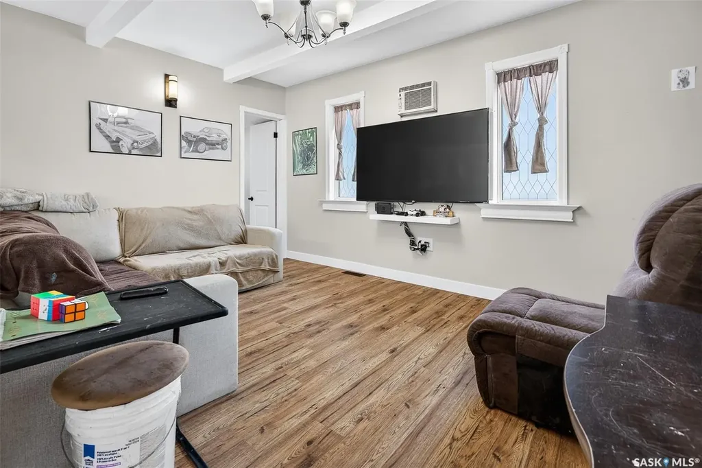 1002 Stadacona Street W Moose Jaw SK S6H 0K9