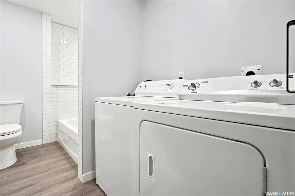 269 Iroquois Street W Moose Jaw SK S6H 5A8