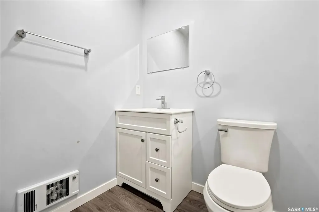 269 Iroquois Street W Moose Jaw SK S6H 5A8