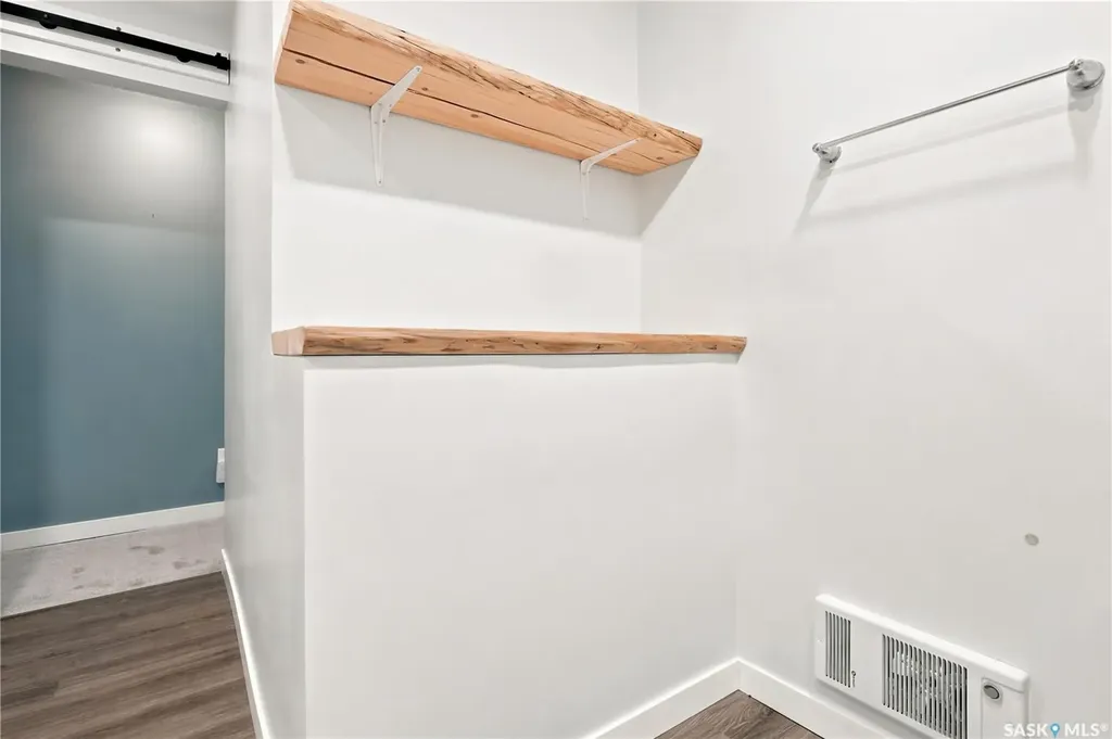 269 Iroquois Street W Moose Jaw SK S6H 5A8