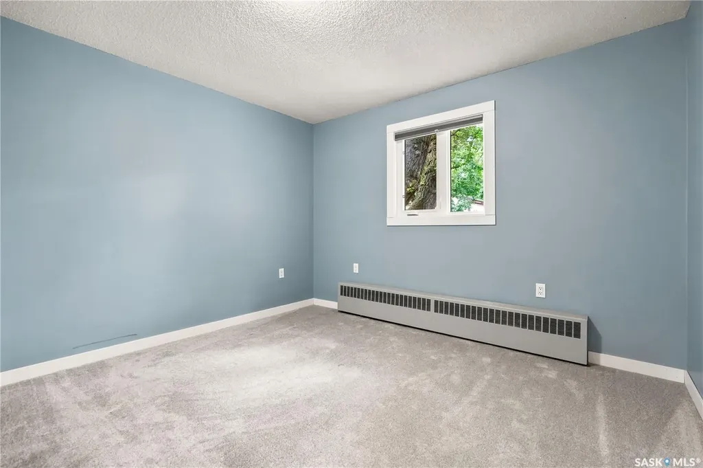 269 Iroquois Street W Moose Jaw SK S6H 5A8
