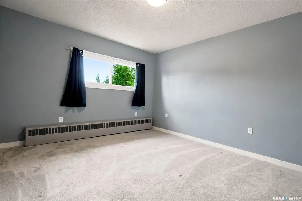 269 Iroquois Street W Moose Jaw SK S6H 5A8