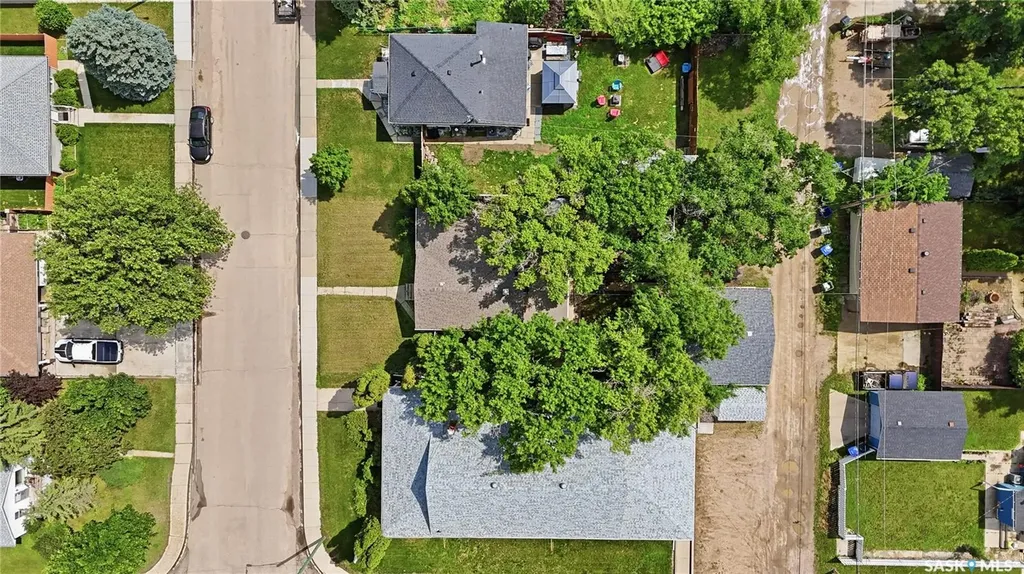 269 Iroquois Street W Moose Jaw SK S6H 5A8