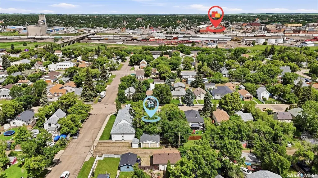 269 Iroquois Street W Moose Jaw SK S6H 5A8