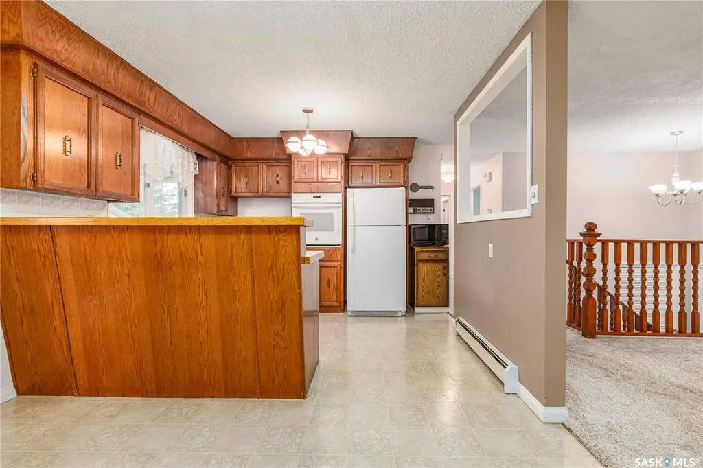 17 Blue Sage Drive Moose Jaw SK S6J 1A5