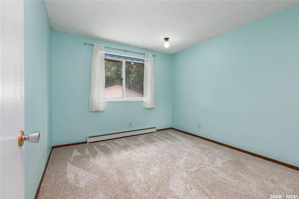 17 Blue Sage Drive Moose Jaw SK S6J 1A5