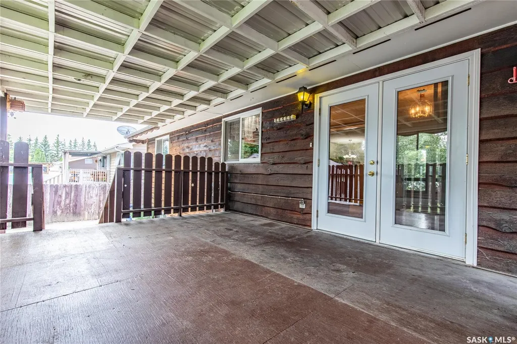17 Blue Sage Drive Moose Jaw SK S6J 1A5
