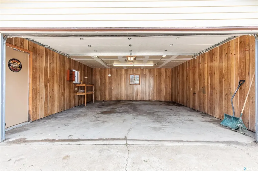 17 Blue Sage Drive Moose Jaw SK S6J 1A5