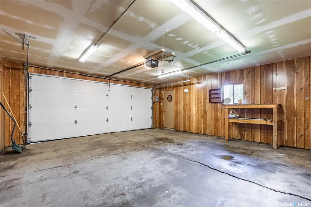 17 Blue Sage Drive Moose Jaw SK S6J 1A5