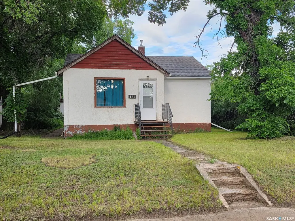185 3rd Avenue SE Swift Current SK S9H 3K3