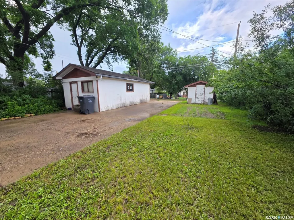 185 3rd Avenue SE Swift Current SK S9H 3K3