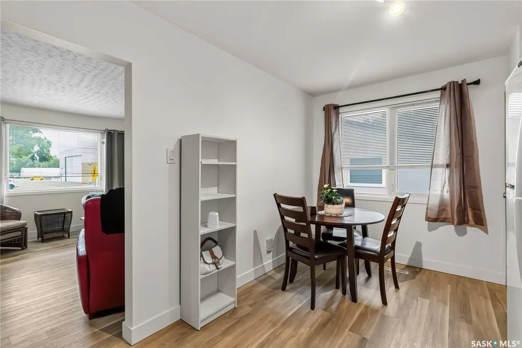 513 W Avenue N Saskatoon SK S7L 3H2