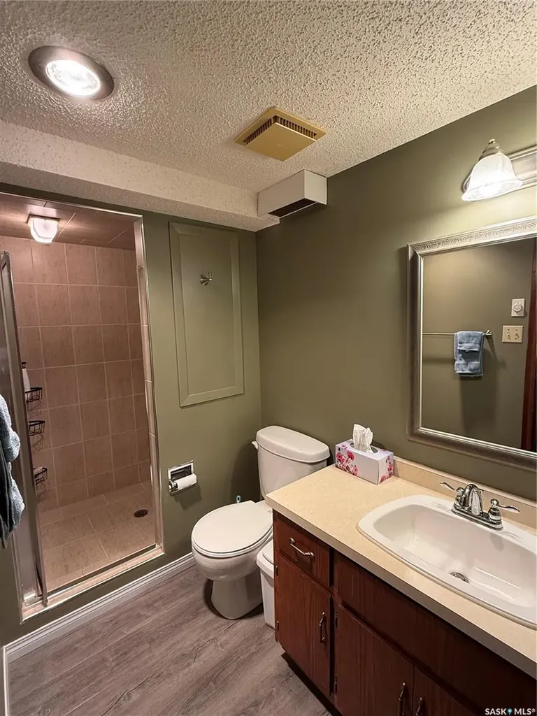 302 Watson Crescent Nipawin SK S0E 1E0