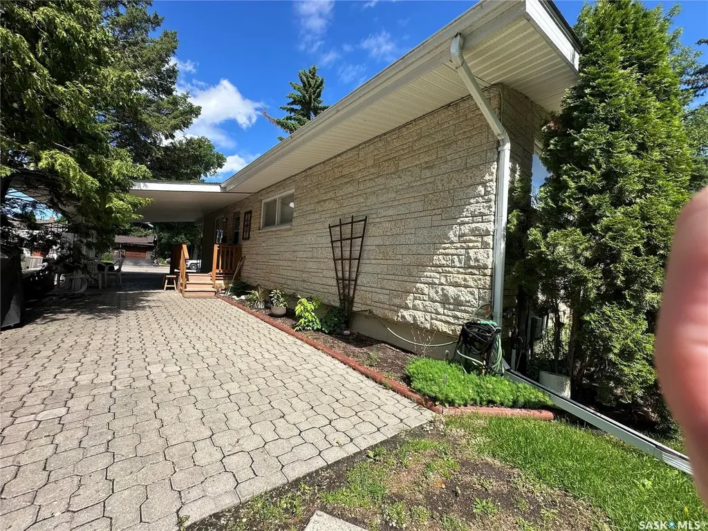 3 Mossfield Place Yorkton SK S3N 2R1