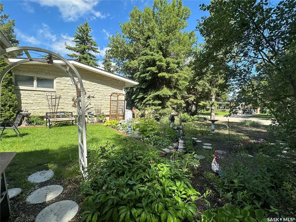 3 Mossfield Place Yorkton SK S3N 2R1