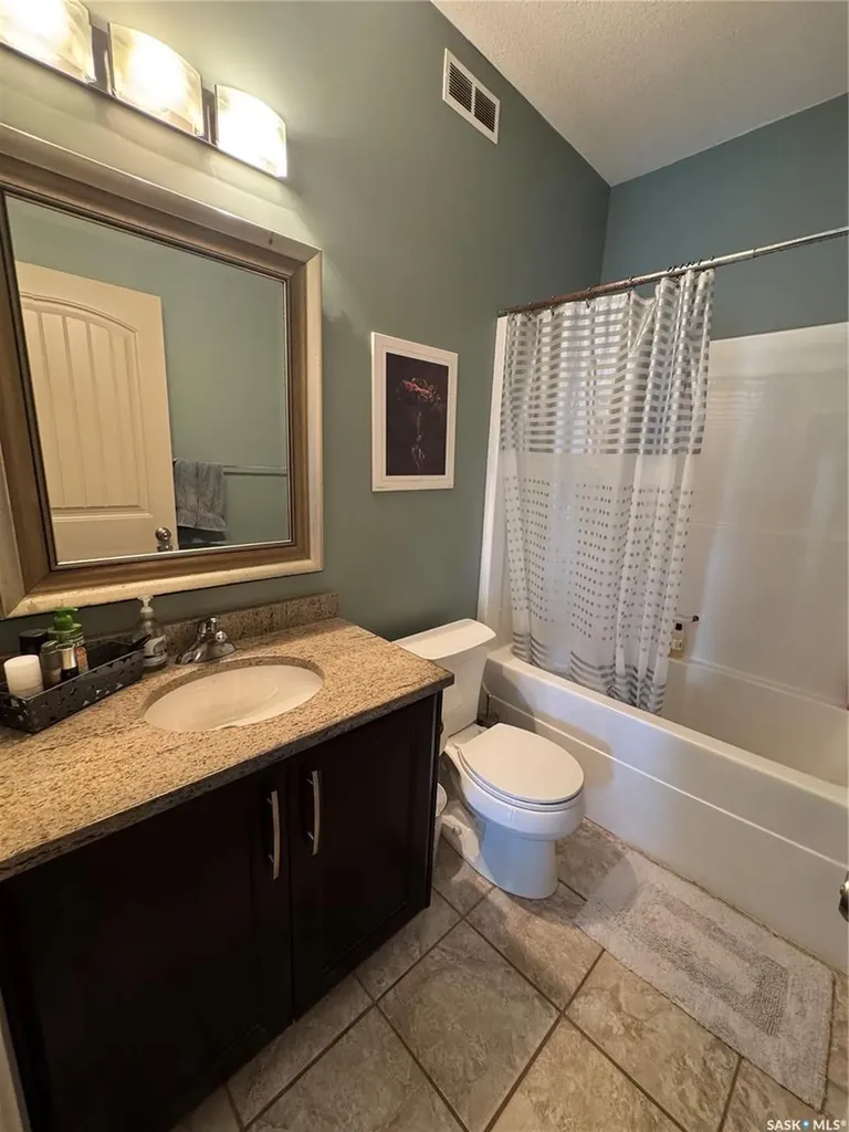 691 Barber Crescent Weyburn SK S4H 0B9