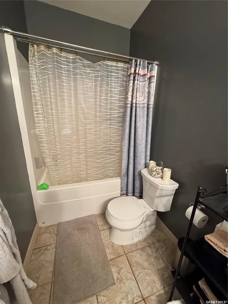 691 Barber Crescent Weyburn SK S4H 0B9