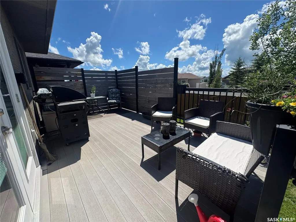 691 Barber Crescent Weyburn SK S4H 0B9