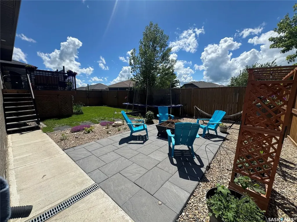691 Barber Crescent Weyburn SK S4H 0B9