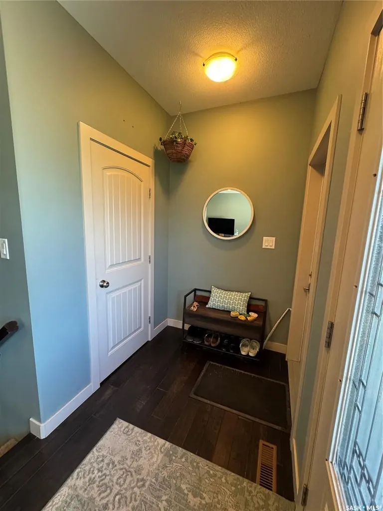 691 Barber Crescent Weyburn SK S4H 0B9