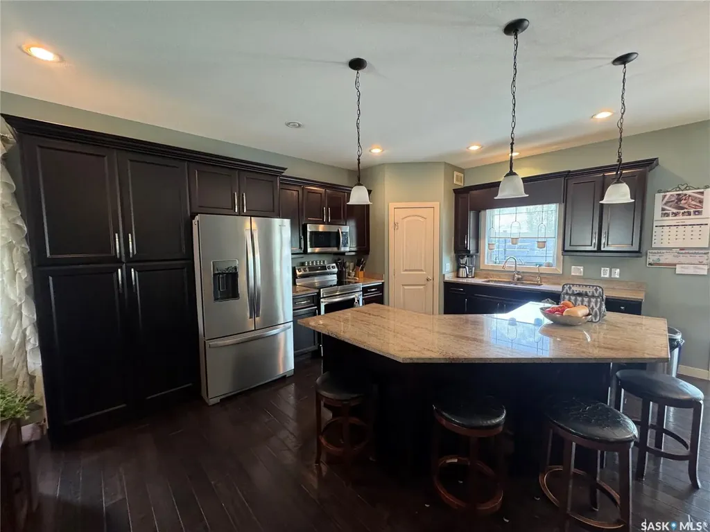 691 Barber Crescent Weyburn SK S4H 0B9