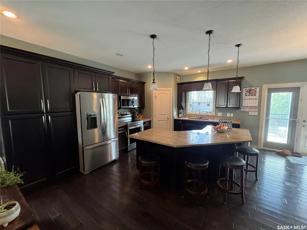 691 Barber Crescent Weyburn SK S4H 0B9