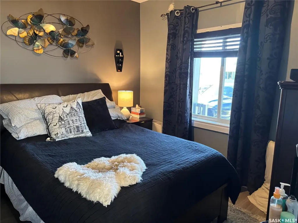 944 Brown Street Moose Jaw SK S6H 2Z2