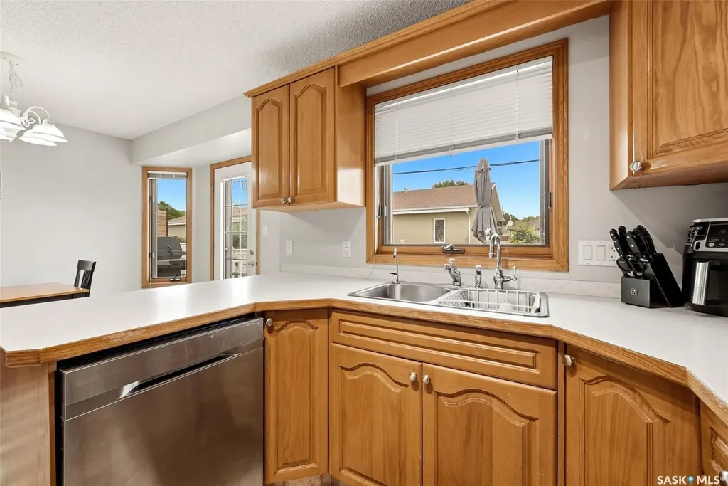 105 Courtside Crescent Pilot Butte SK S0G 3Z0