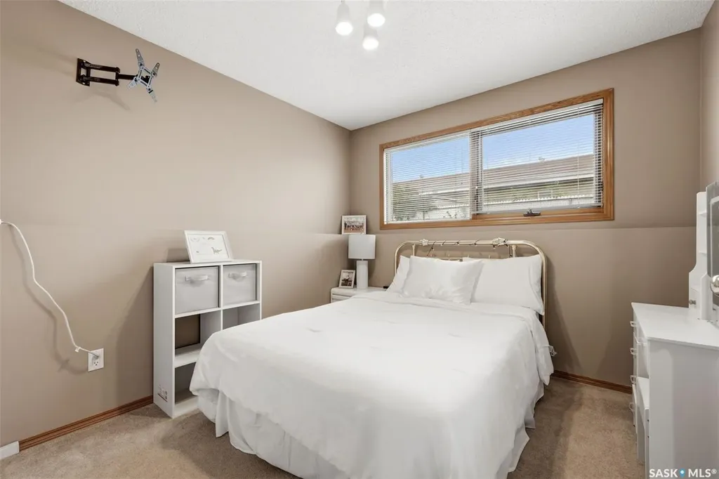 105 Courtside Crescent Pilot Butte SK S0G 3Z0