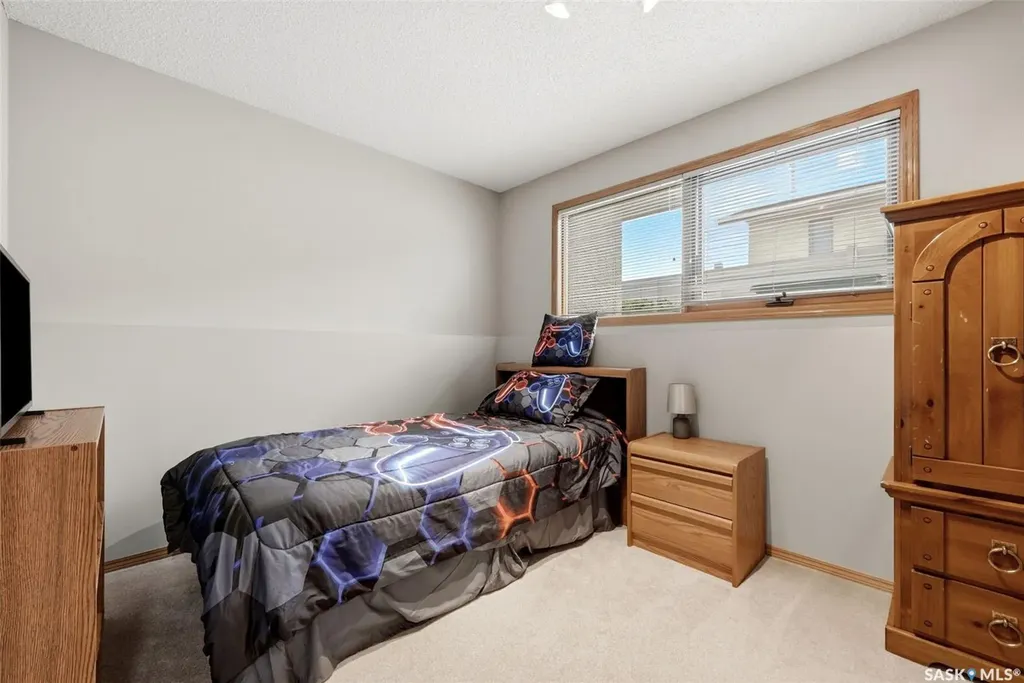 105 Courtside Crescent Pilot Butte SK S0G 3Z0